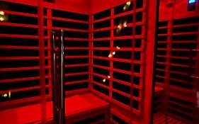 Le Chalet Chic, Cosy avec Sauna au Centre Ville
